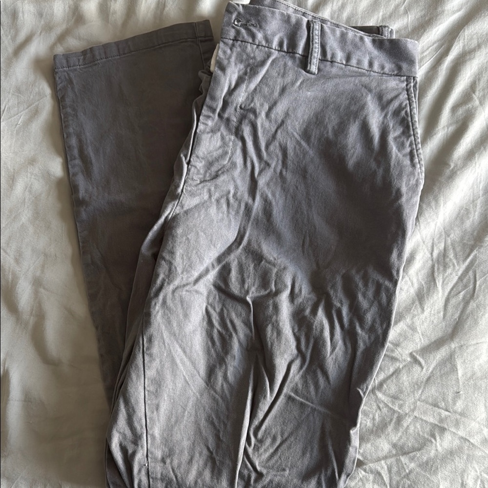 Old Navy Gray Chinos Relaxed Fit